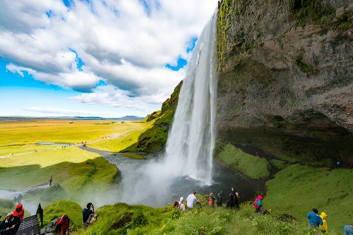 South Coast Private Tour with 6+ Stops: Day Tour from Reykjavik