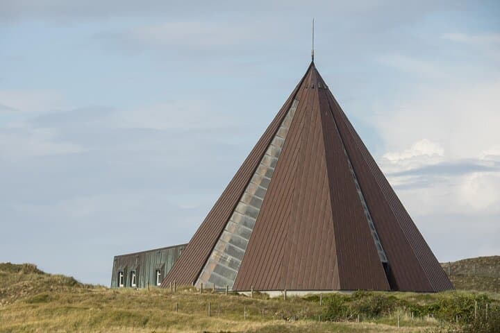 Surprise Walk of Reykjavik with a Local