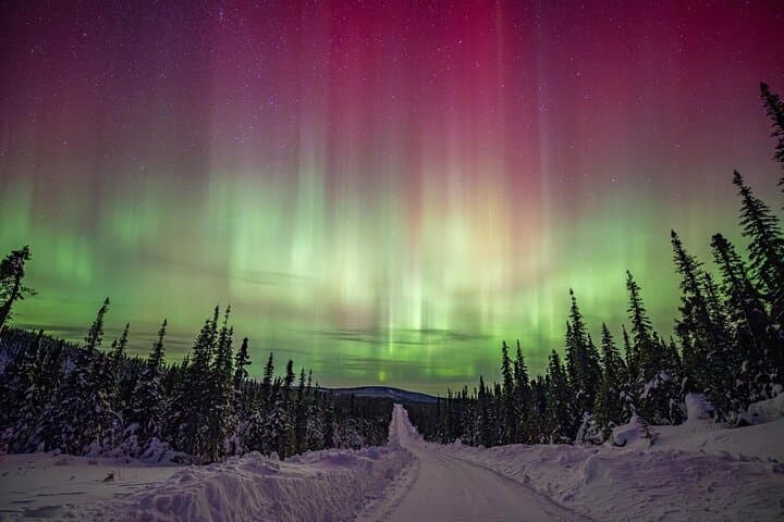 Hunting for Northern Lights in Iceland 4x4 Tour