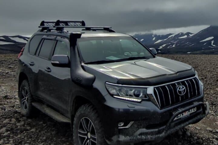 Our 4x4 comfortable Land Cruiser