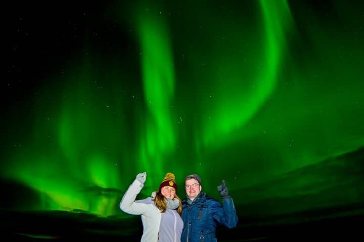 Northern Lights & Hot Choco: Private 4x4 Tour from Reykjavik