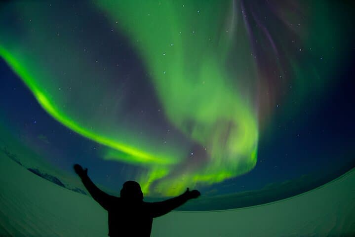 Northern Lights & Hot Choco: Private 4x4 Tour from Reykjavik