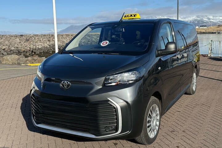Modern Toyota Proace Verso Shuttle - perfect for airport transfers.