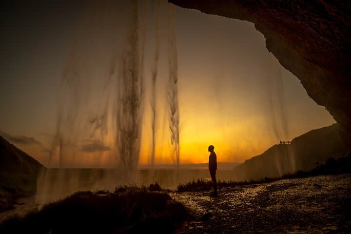 3-Day Iceland Small-Group Wellness Tour: Lagoons Geysir & Volcano
