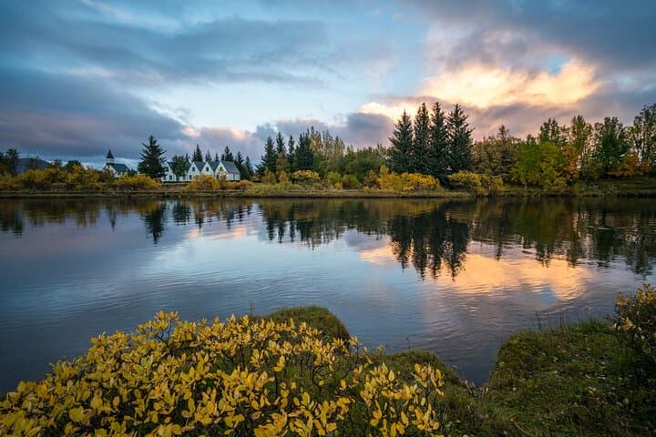 Small Group Golden Circle with Laugarás Lagoon Wellness Tour