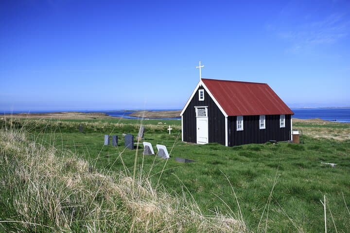 Grundarfjordur Port: Small Group Snaefellsnes Peninsula Tour