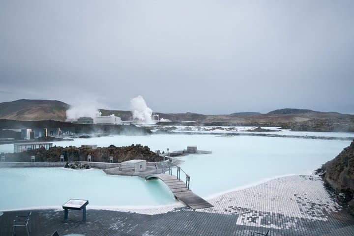 Blue Lagoon Private Transfer & Optional Tickets - 3 Hour Visit