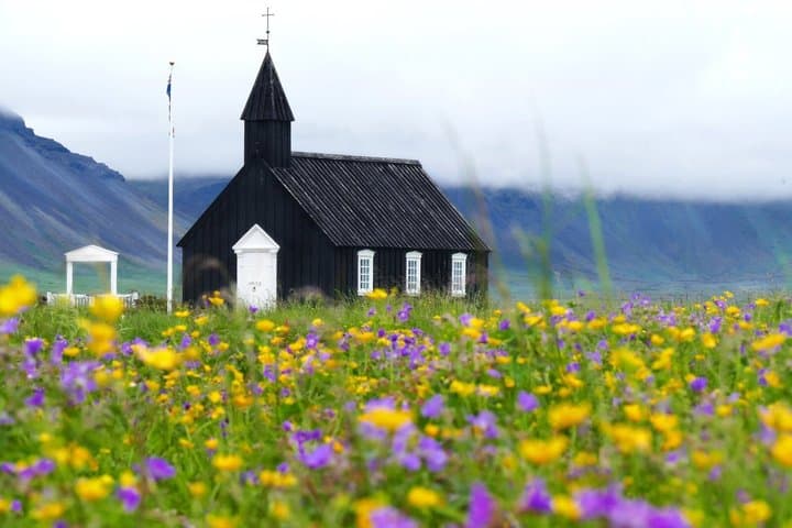 8-Day Small Group Journey Around Iceland