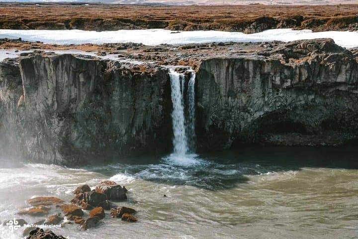 Akureyri: Whale Watching & Goðafoss Waterfall Small-Group Tour