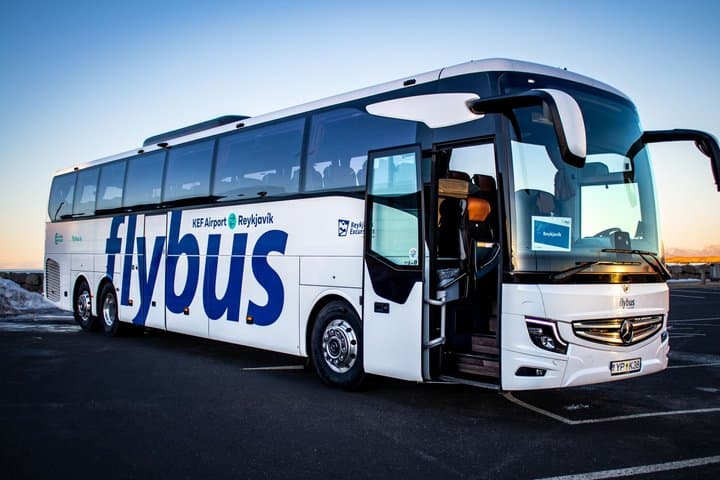Airport Transfer: Reykjavik Center to Keflavik Airport in Iceland