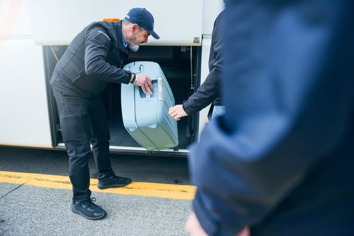 Iceland Airport Transfer from Reykjavík Hotels to KEF Airport